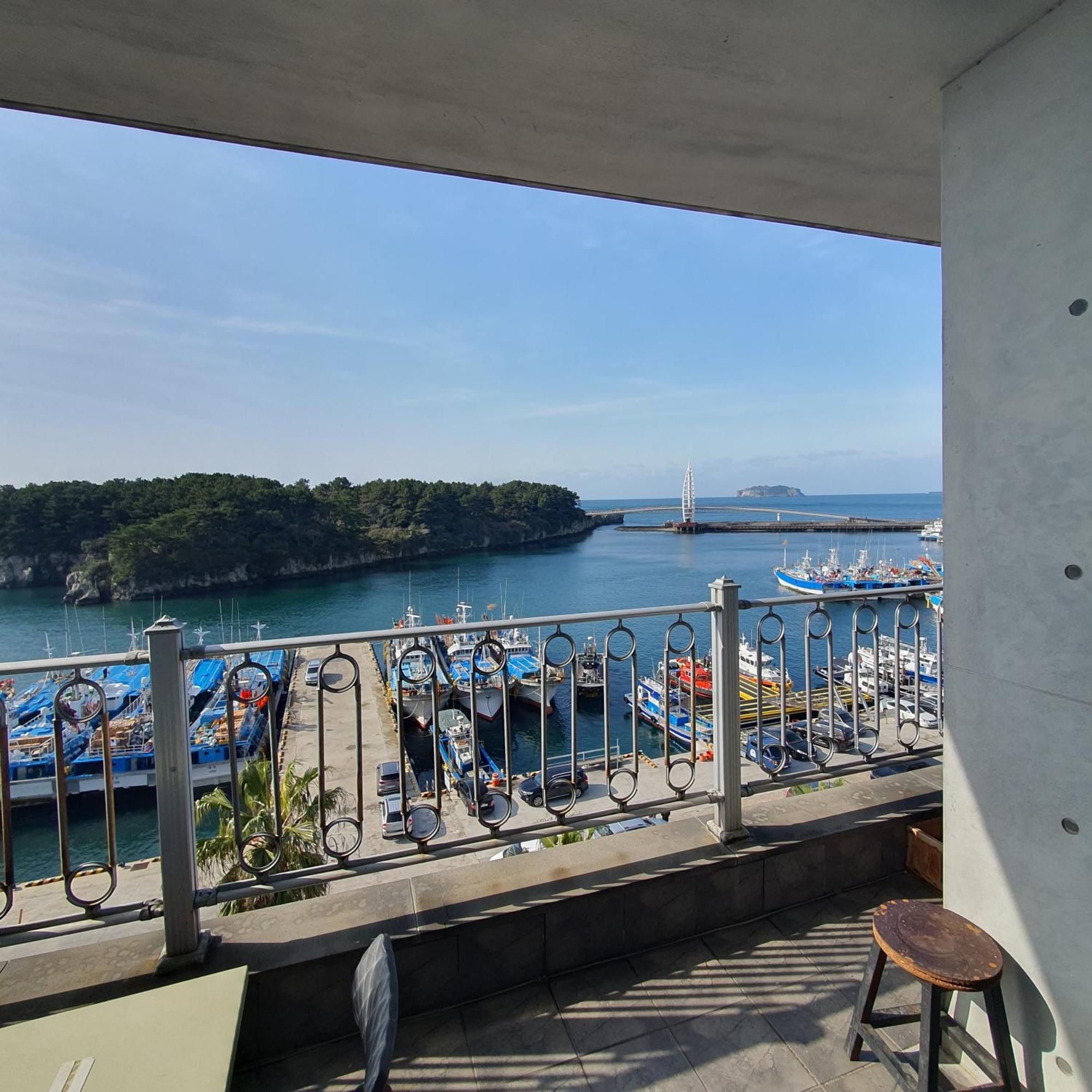 Seom Guesthouse Seogwipo Exterior photo