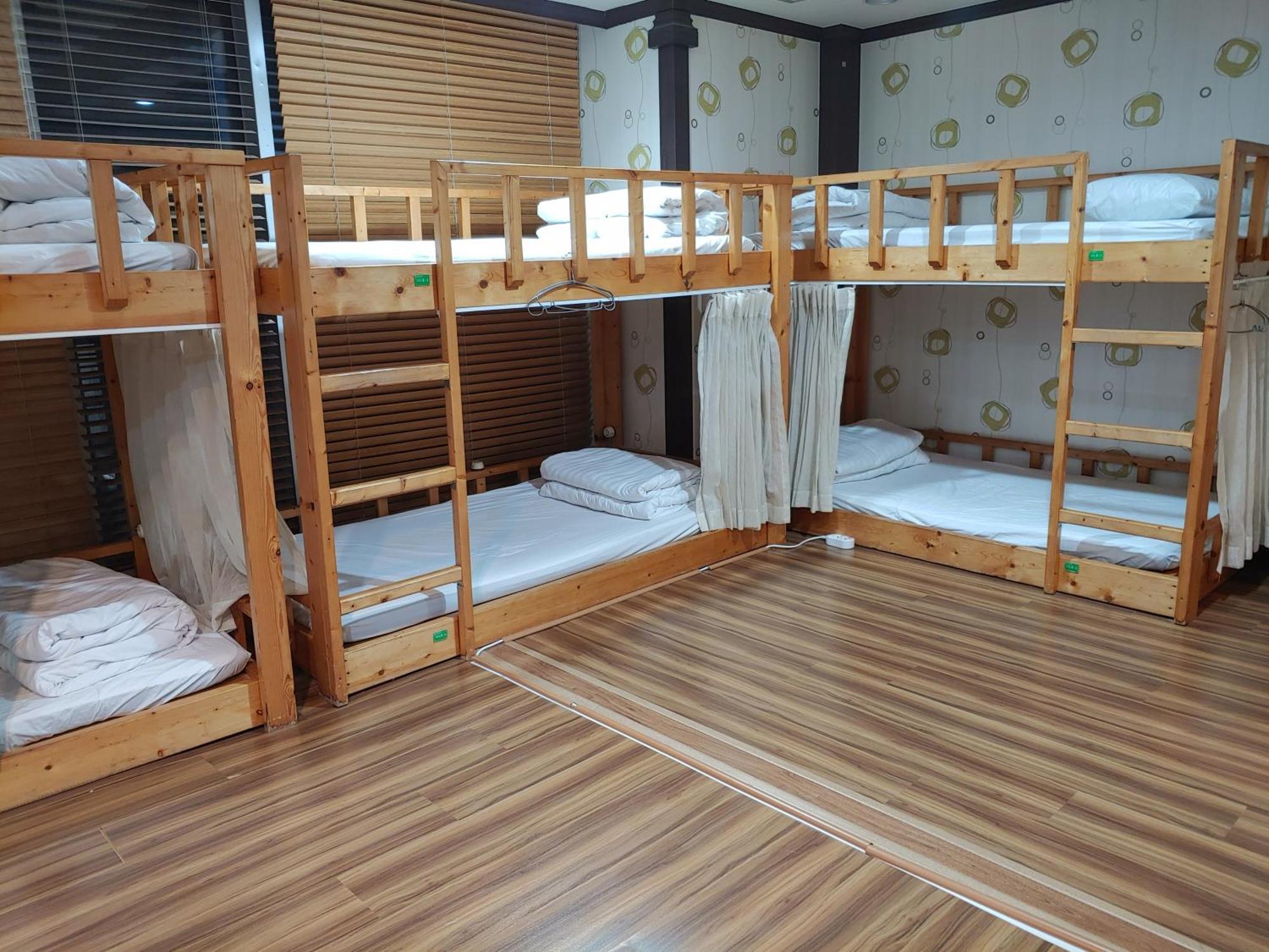 Seom Guesthouse Seogwipo Exterior photo